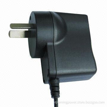 Laptop AC Adapter with CE and RoHS Marks, 5.5V DC Output Voltage